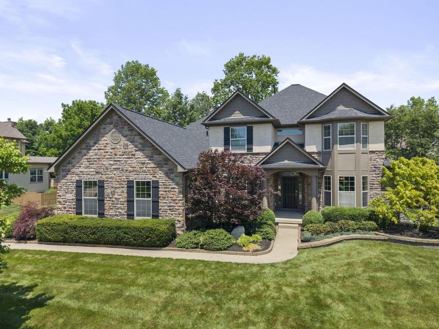 2745 Alum Crossing Drive , Lewis Center, OH 43035 Photo 1
