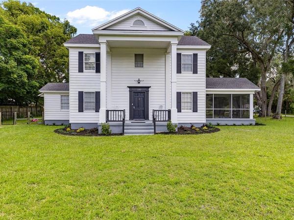 330 NE 1ST AVENUE , WILLISTON, FL 32696