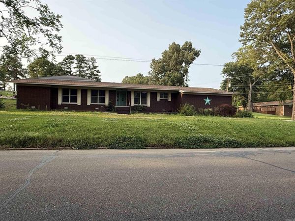 1484 Hamilton E , Wynne, AR 72396