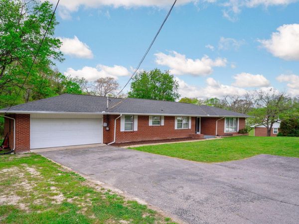 135 N Jenkins Road, Rossville 30741