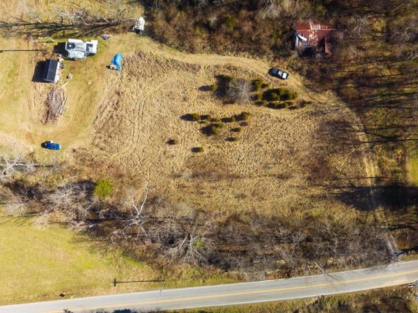0 85 E of Old S #R E, Gainesboro, TN 38562