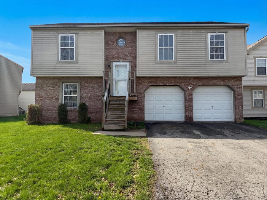5691 Matuka Drive , Columbus, OH 43232 Photo 1