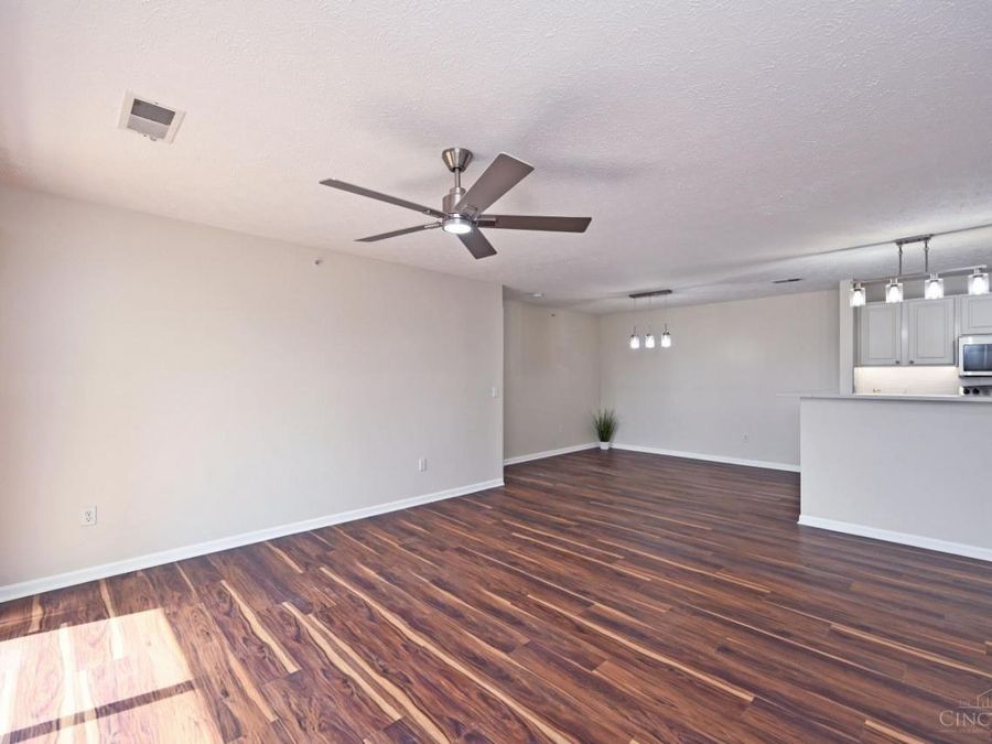 8390 Spring Valley Court, Unit 208, West Chester, OH 45069 Photo 10