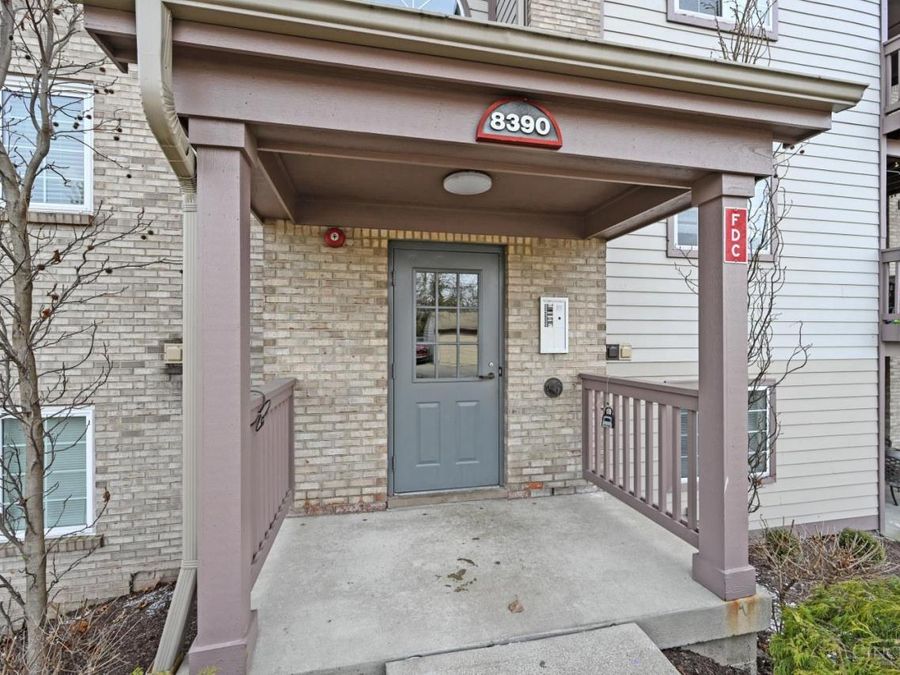 8390 Spring Valley Court, Unit 208, West Chester, OH 45069 Photo 3
