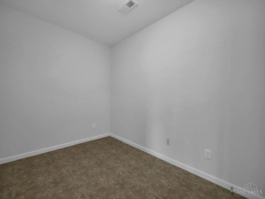 955 Crossing Pointe, Unit 8E, Cincinnati, OH 45231 Photo 25