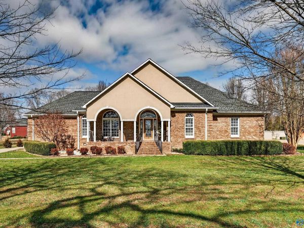 19 Hancock Road, Fayetteville, TN 37334