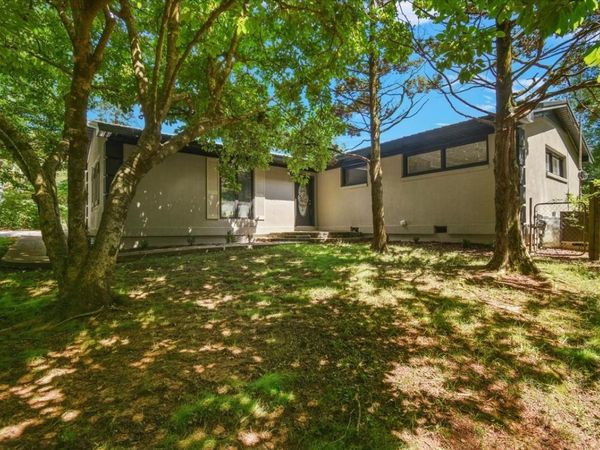 19 Horseshoe Bend Rd , Leoma, TN 38468
