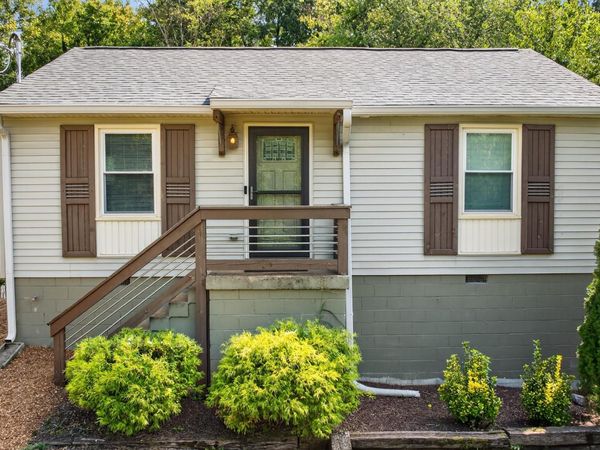 932 Sharpe Ave , Nashville, TN 37206
