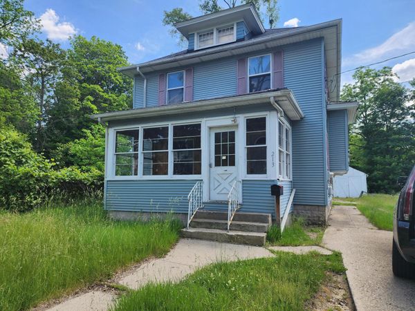 213 E High Street, Jackson, MI 49203