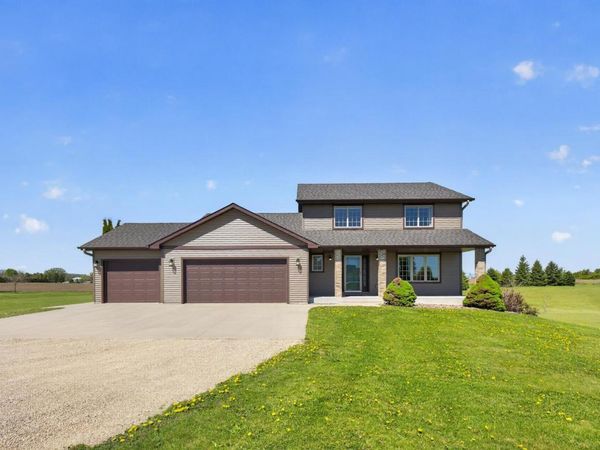 720 Riverwood Court , Elgin, MN 55932