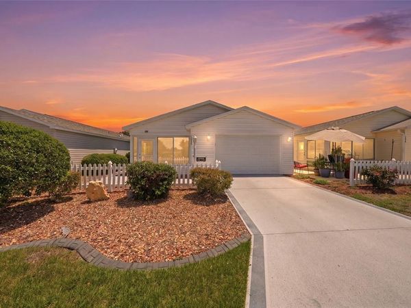1607 NAVIDAD STREET , THE VILLAGES, FL 32162
