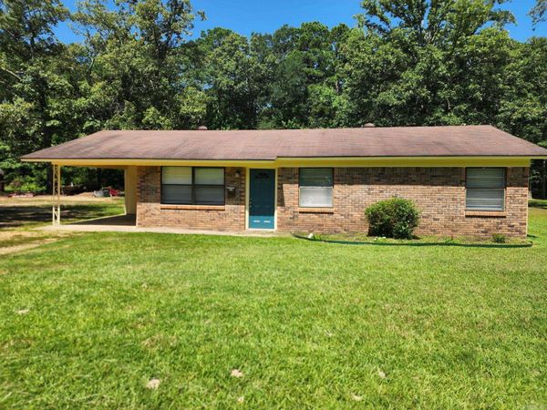 466 Atkins , Hampton, AR 71744