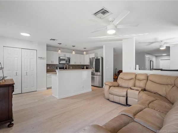 324 SE Bloxham Way , Stuart, FL 34997