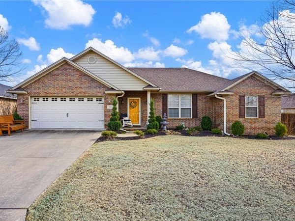 354 Thornwood Lane , Russellville, AR 72802