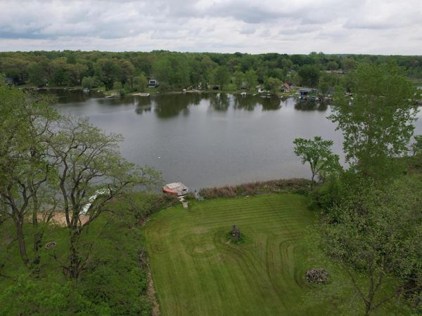 2831 Hemlock Road, Quincy, MI 49082