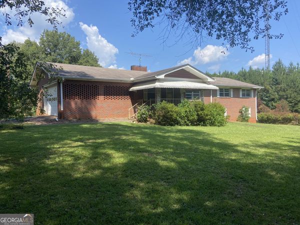162 CAUTHEN RD., Milner, GA 30257