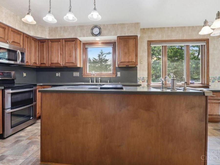 5905 Sovereign Drive, Sharonville, OH 45241 Photo 7