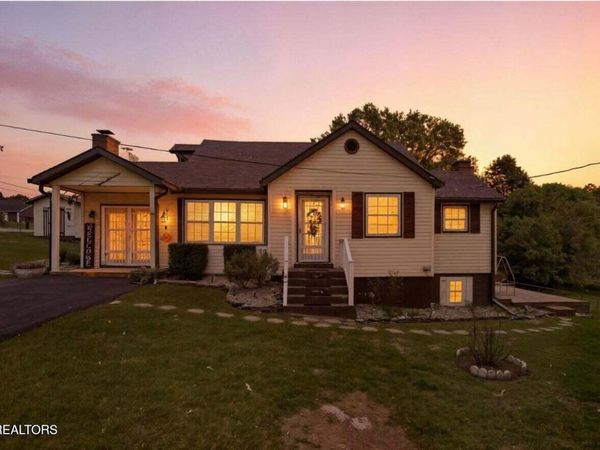 308 MIMOSA St, Tazewell, TN 37879