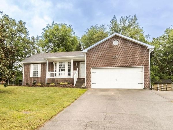 1362 Archer Pl , Clarksville, TN 37043