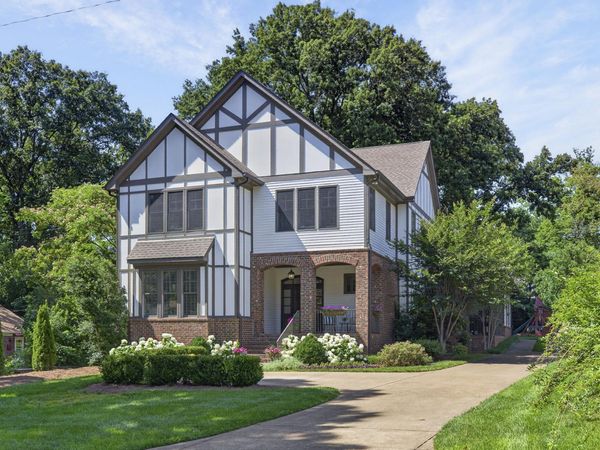 3626 Saratoga Dr , Nashville, TN 37205