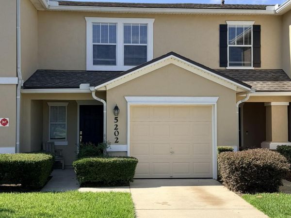 1500 CALMING WATER Drive, Unit 5202, Fleming Island, FL 32003