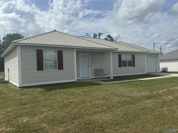 1247 Gray Road, Boaz, AL 35957