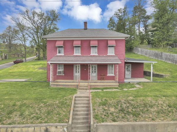 600 N Market Street , Logan, OH 43138