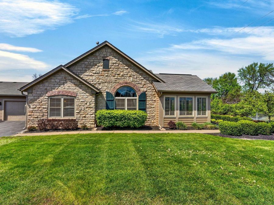 240 Waterside Drive , Delaware, OH 43015 Photo 1