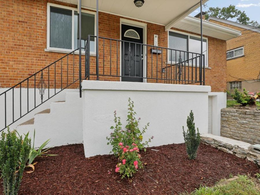 4136 Pleasure Drive, Cincinnati, OH 45205 Photo 2