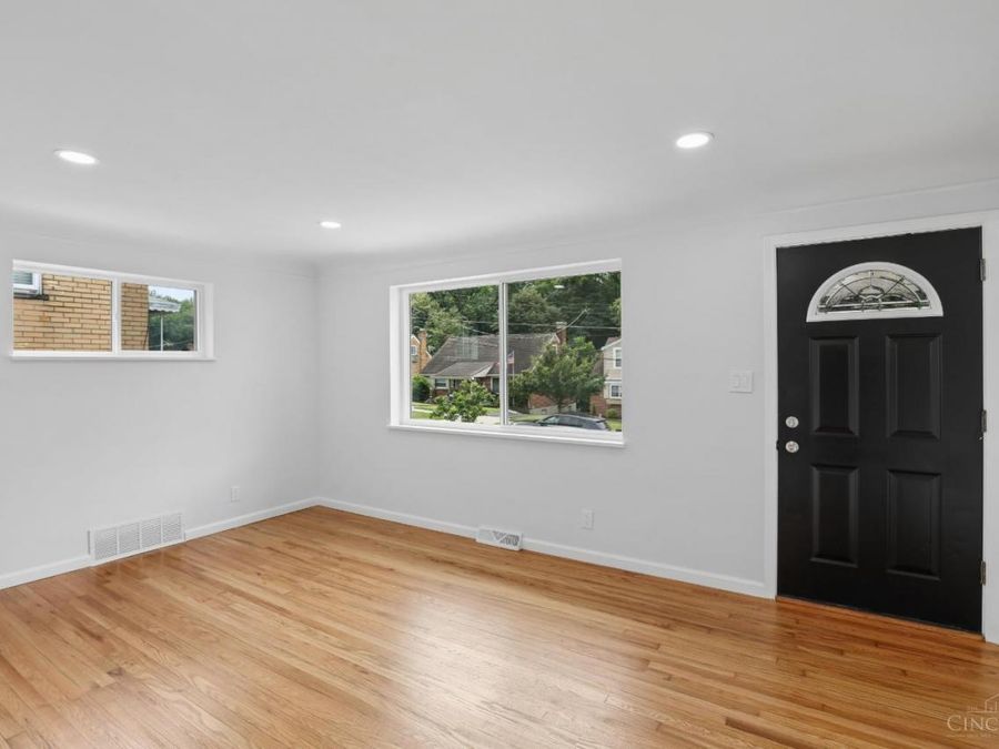 4136 Pleasure Drive, Cincinnati, OH 45205 Photo 9