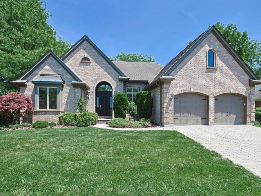 35 Frick Court, Glendale, OH 45246 Photo 1