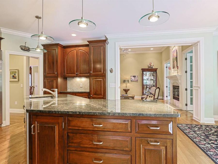 35 Frick Court, Glendale, OH 45246 Photo 14