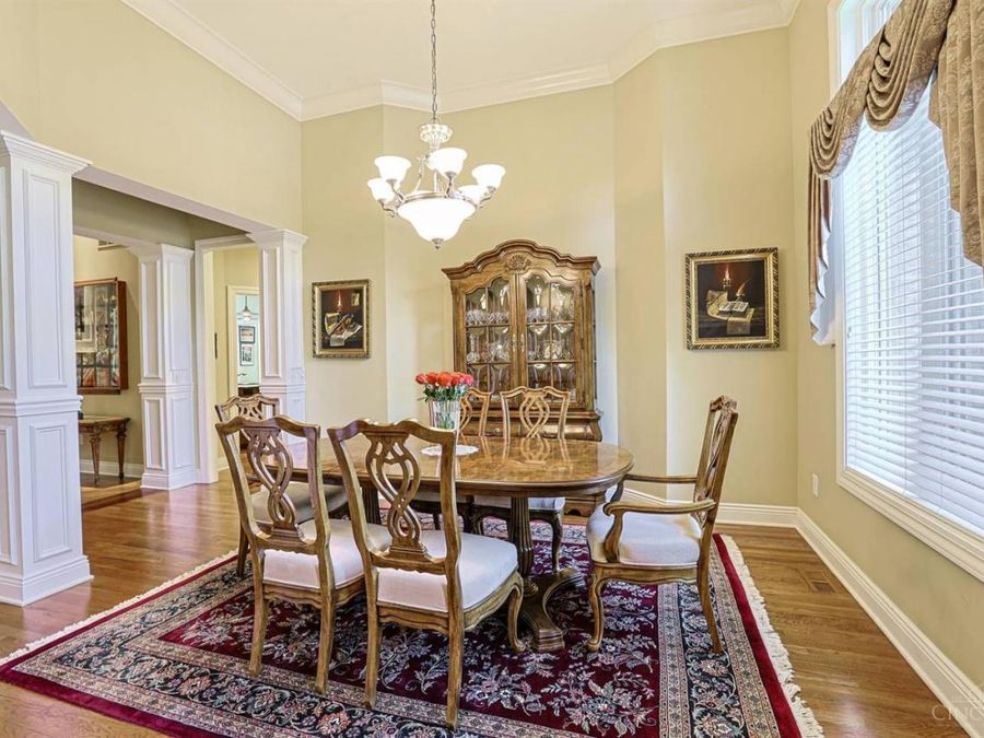 35 Frick Court, Glendale, OH 45246 Photo 9