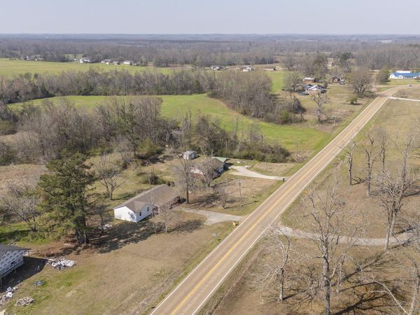 7073 22 HWY S, Michie, TN 38357