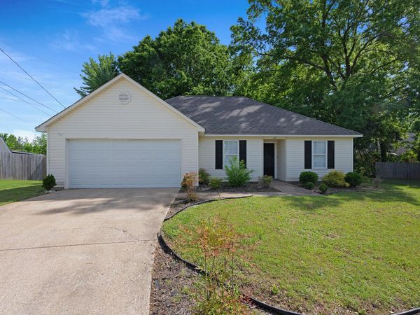 25 Dawnwood Cv , Jackson, TN 38305