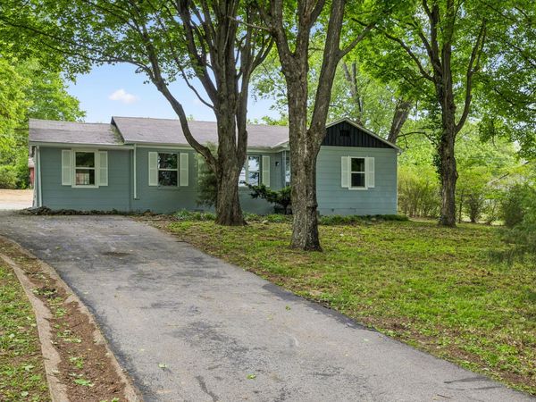1210 Old State Highway 109N , Gallatin, TN 37066
