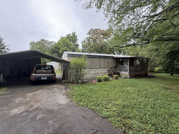 361 Flowertown Rd , Normandy, TN 37360