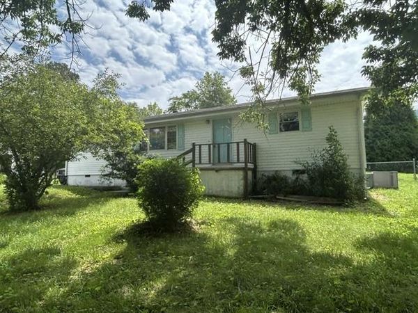 257 Overlook Dr , Whitwell, TN 37397
