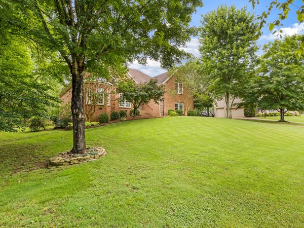 4040 Oxford Glen Dr , Franklin, TN 37067