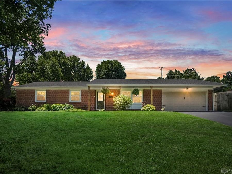2376 Portage Path, Bellbrook, OH 45305 Photo 1