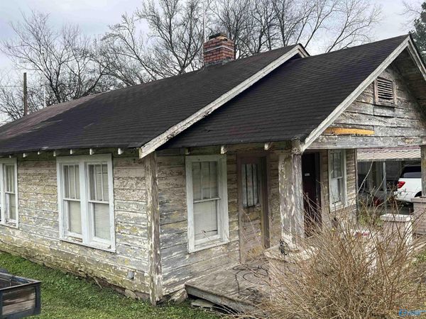 831 N 35th Street, Gadsden, AL 35904