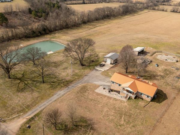 10115 Upper East Valley Road, Pikeville 37367