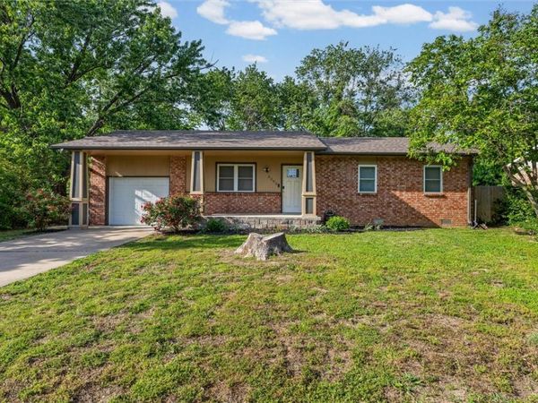 2203 Beth Lane , Bentonville, AR 72712