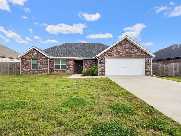 903 Lawlis Road , Siloam Springs, AR 72761