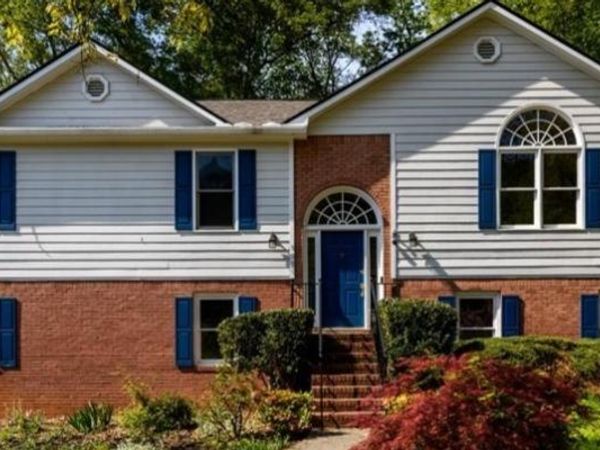 555 Heritage Woods Drive NE, Dacula, GA 30019