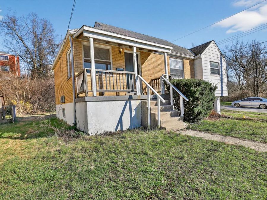 700 Wilbud Drive, Cincinnati, OH 45205 Photo 2