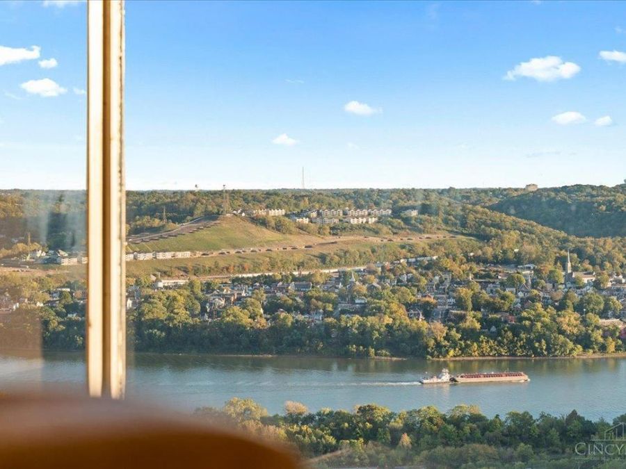 810 Matson Place, Unit 1406, Cincinnati, OH 45204 Photo 11