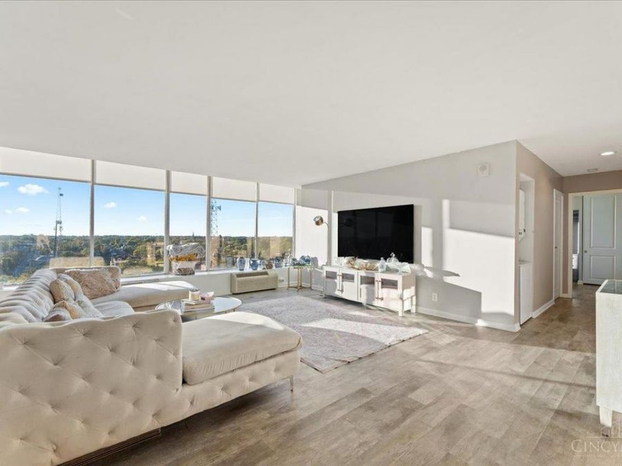 810 Matson Place, Unit 1406, Cincinnati, OH 45204 Photo 7
