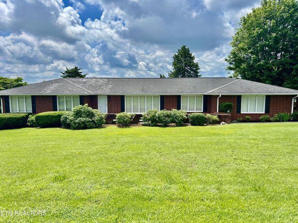 1427 Laurel Hills Circle, Jefferson City, TN 37760