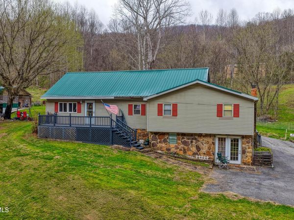 1744 Snake Hollow Road, Sneedville, TN 37869